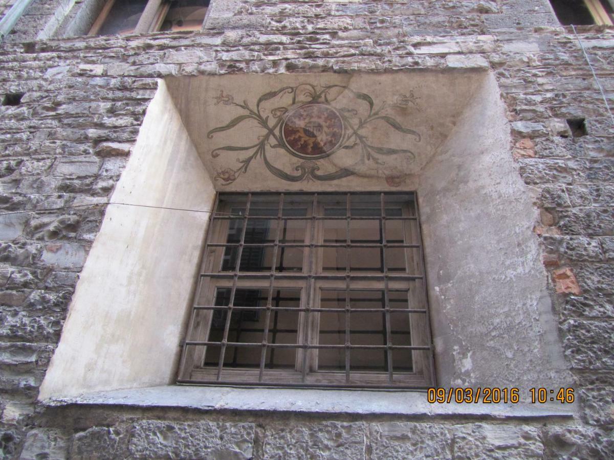 Antica Corte, Bilocale Nel Centro Storico Di Comoアパートメント エクステリア 写真
